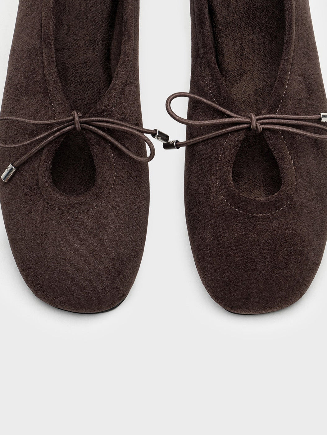 ZAPATO PLANO ESCOTE NUDO COFFEE ANTELINA