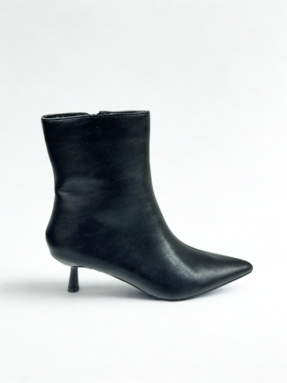 BOTÍN EMMA TACÓN KITTEN NEGRO