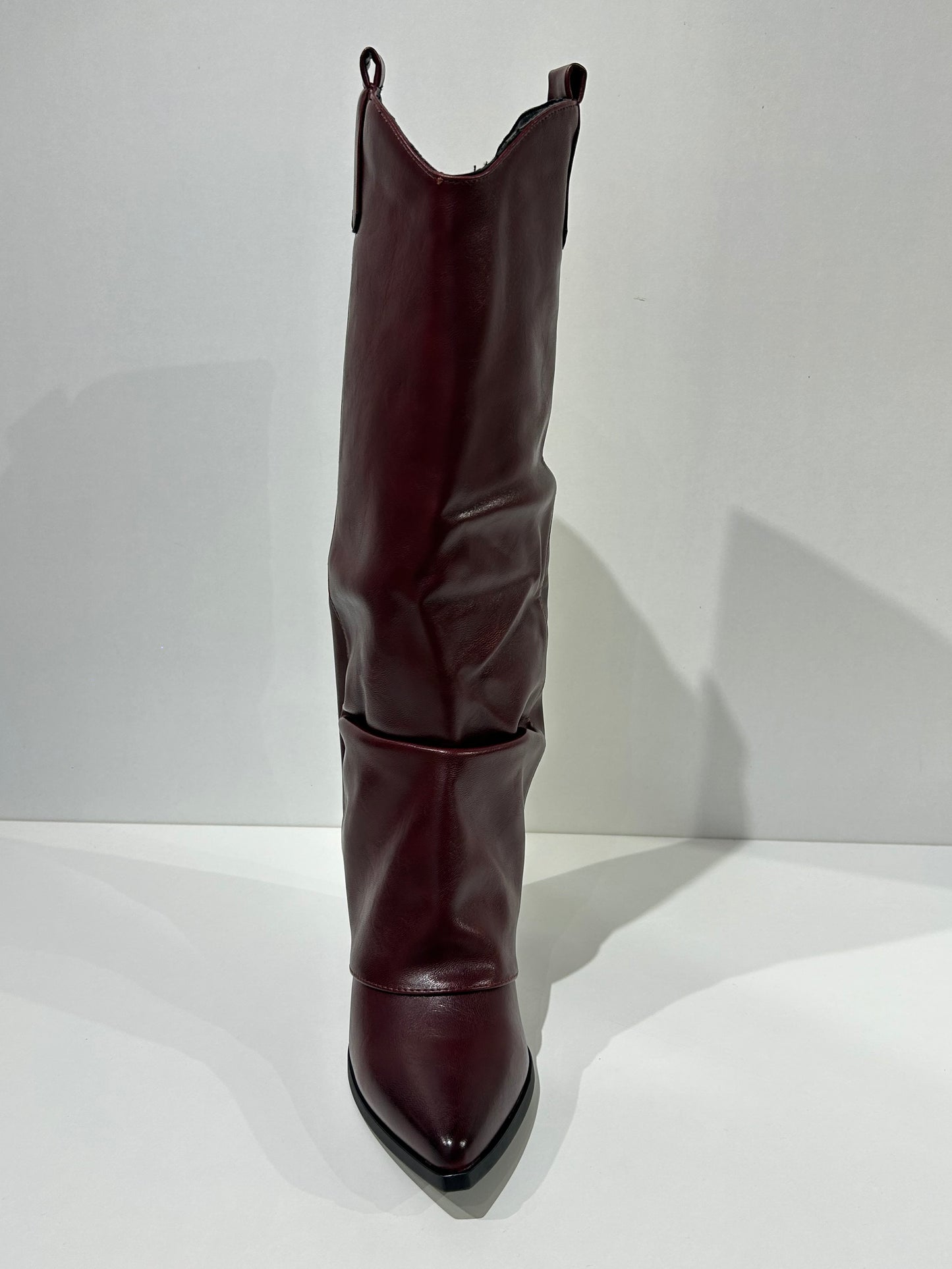 BOTA MERCEDES POLAINA COWBOY WINE RED