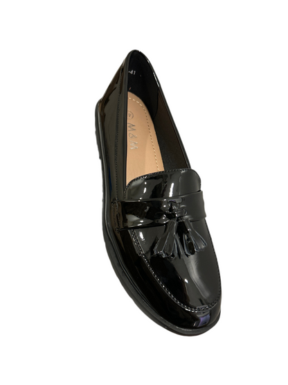 MOCASÍN BORLA CHAROL NEGRO
