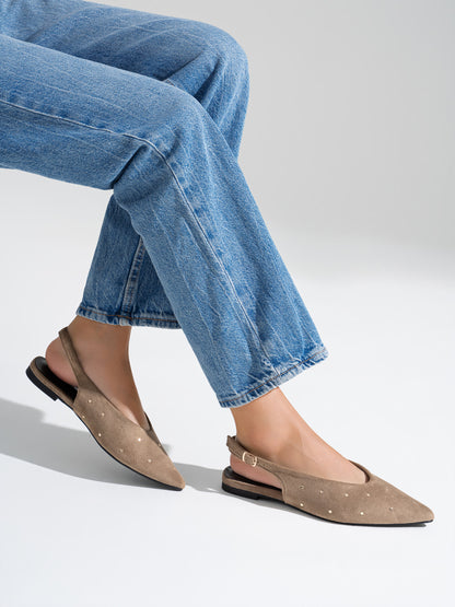 BAILARINA PUNTA DESTALONADA TACHUELAS KHAKI