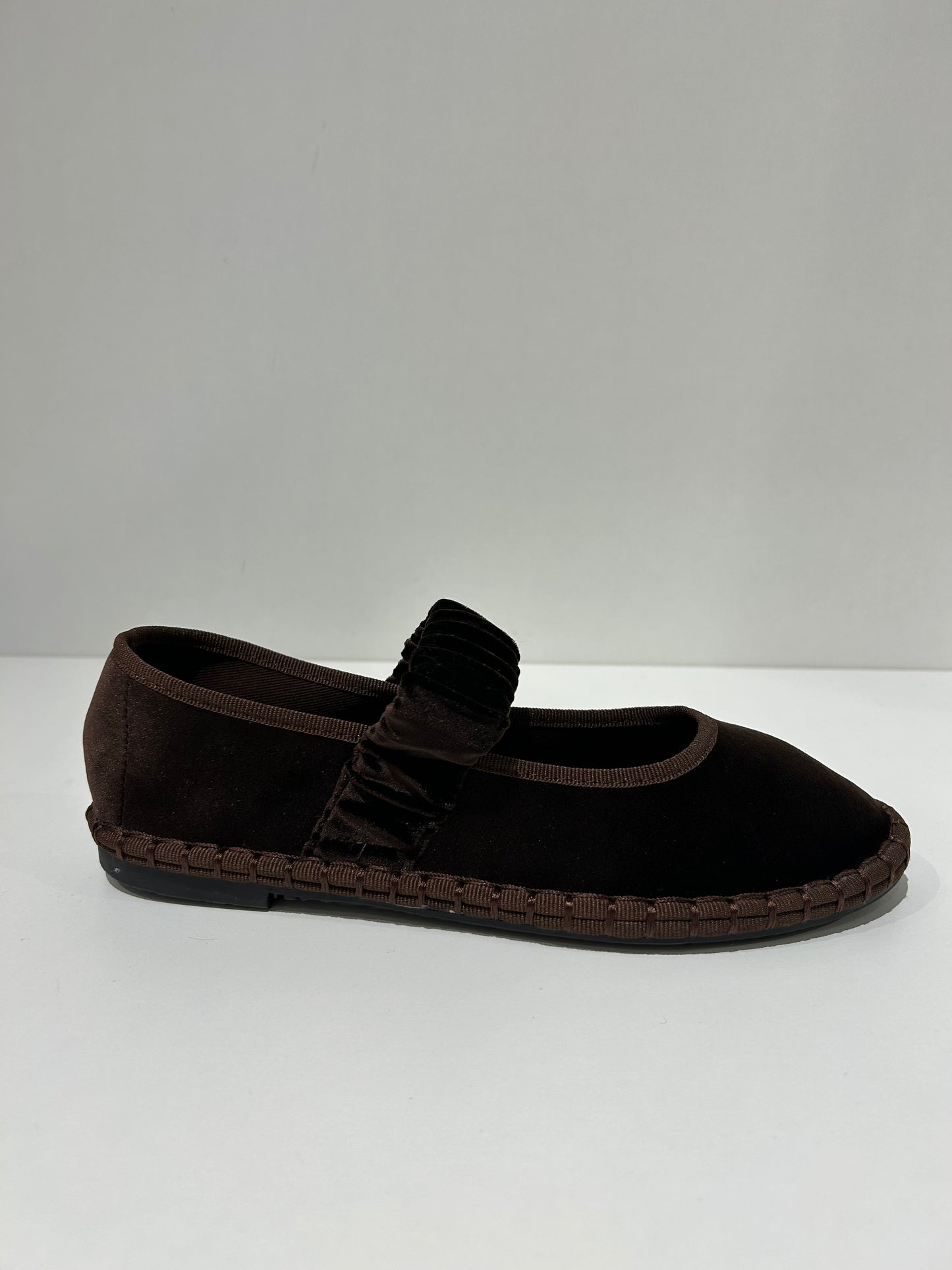 MERCEDITAS BEATRIZ CINTURÓN GOMA BROWN