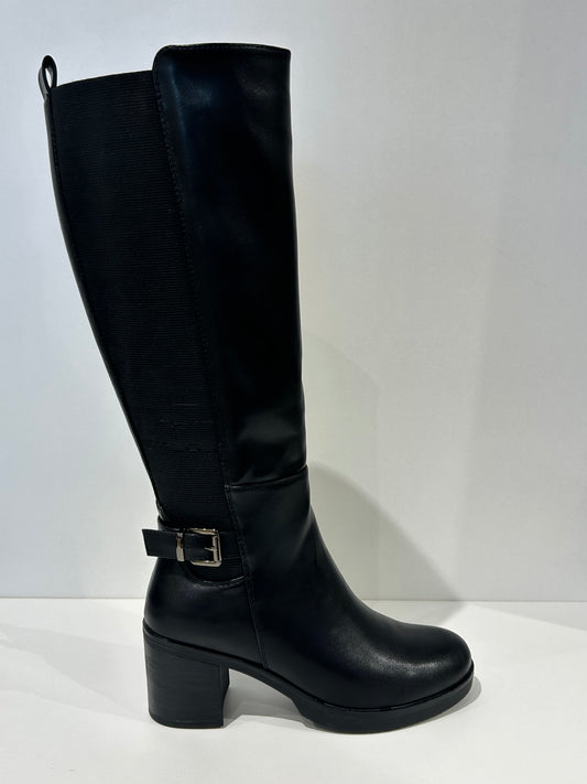 BOTA ALTA GOMA TACÓN NEGRA