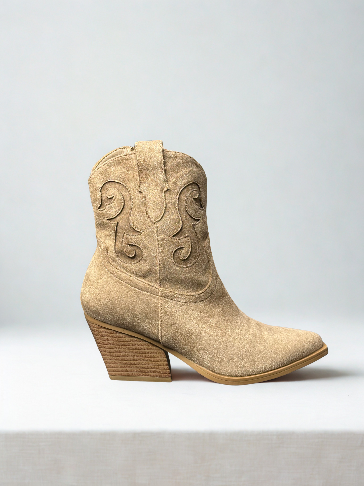 BOTÍN NAIARA COWBOY TAUPE