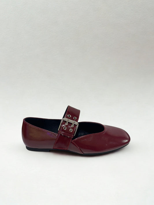 ZAPATO PLANO HEBILLA RED