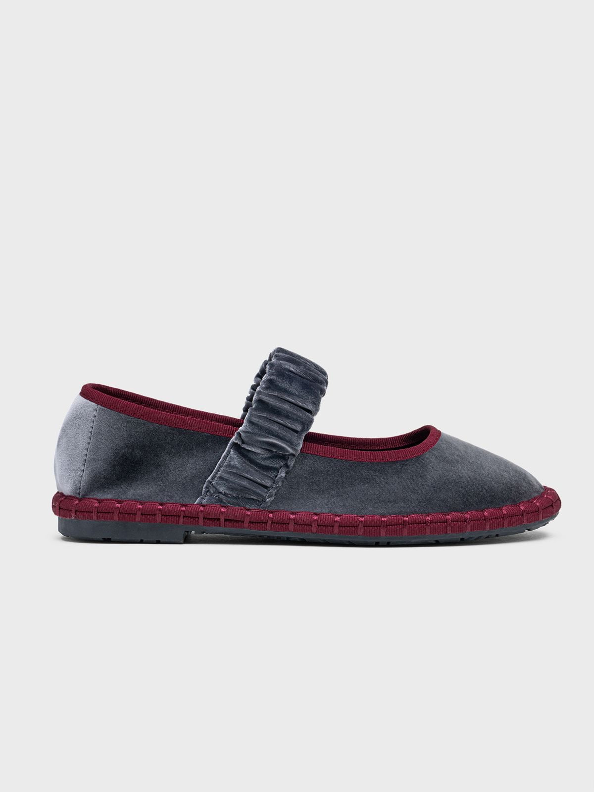 MERCEDITAS BEATRIZ GOMA GREY/WINE