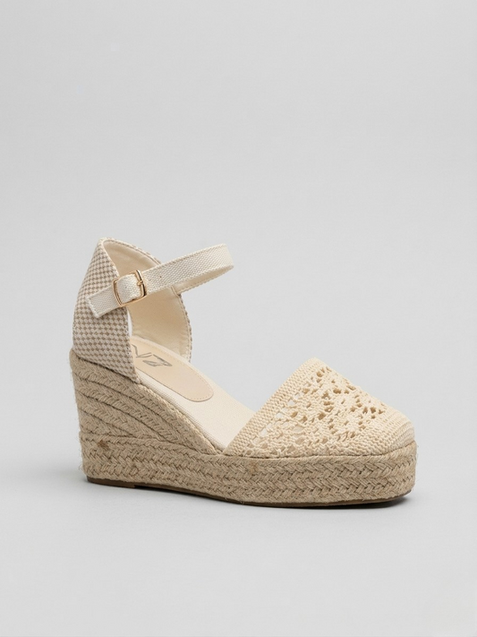 ALPARGATA CUÑA CALADA BEIGE