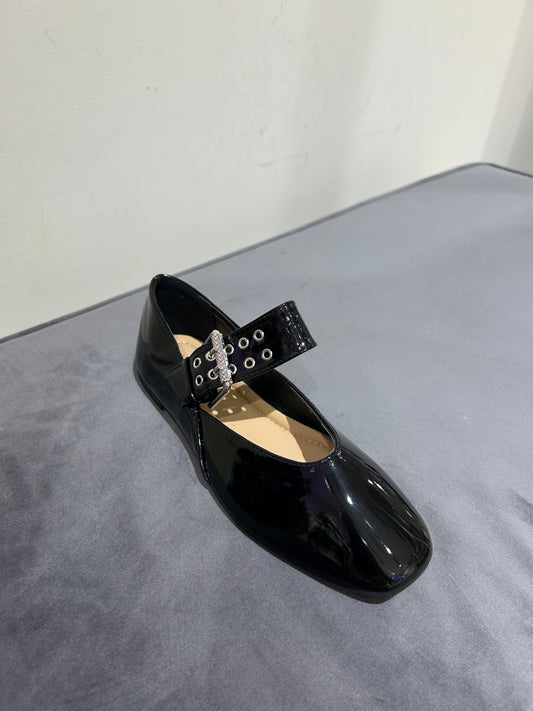 ZAPATO PLANO SILVANA HEBILLA NEGRO