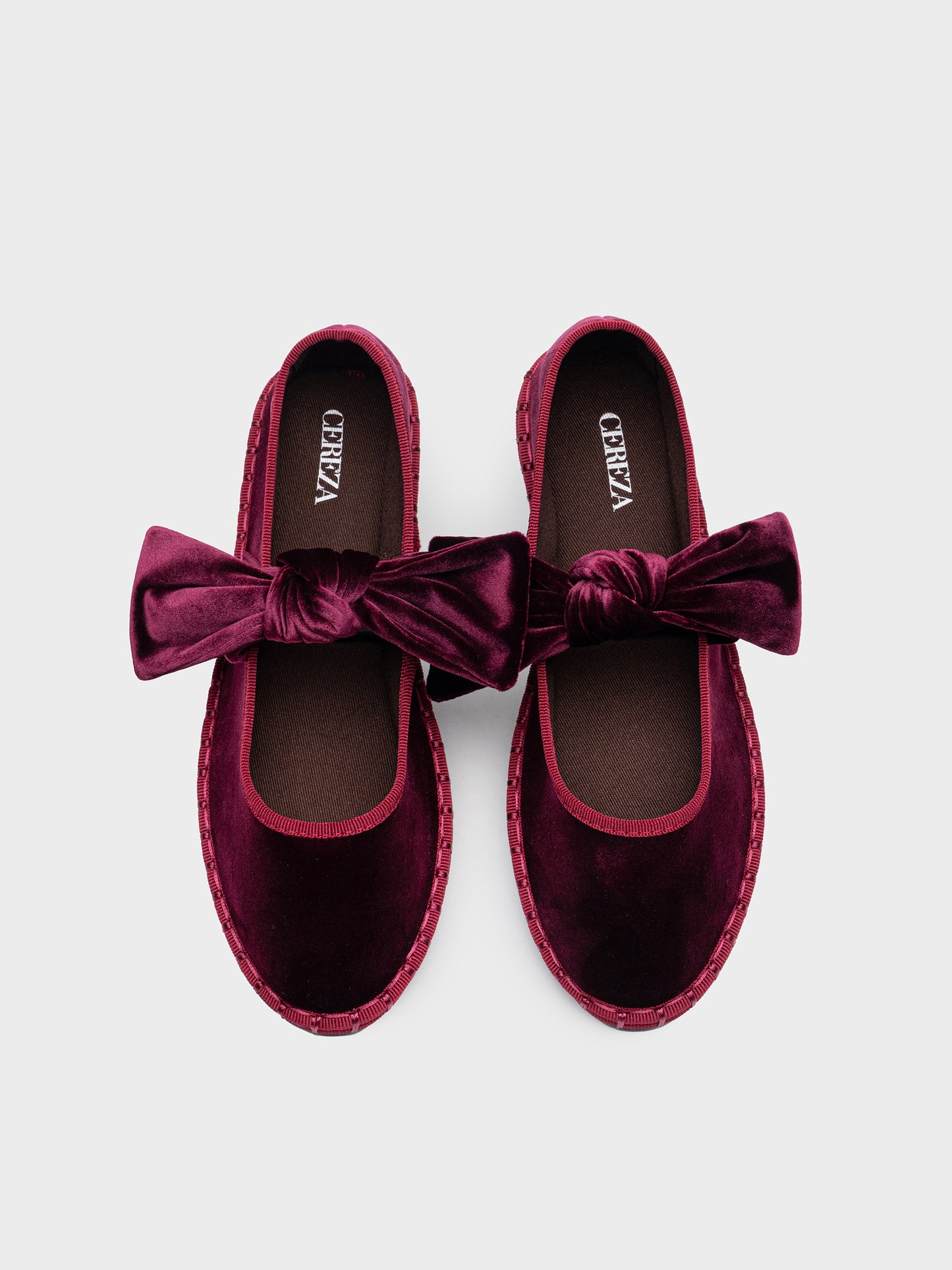 MERCEDITAS CLOE LAZO WINE