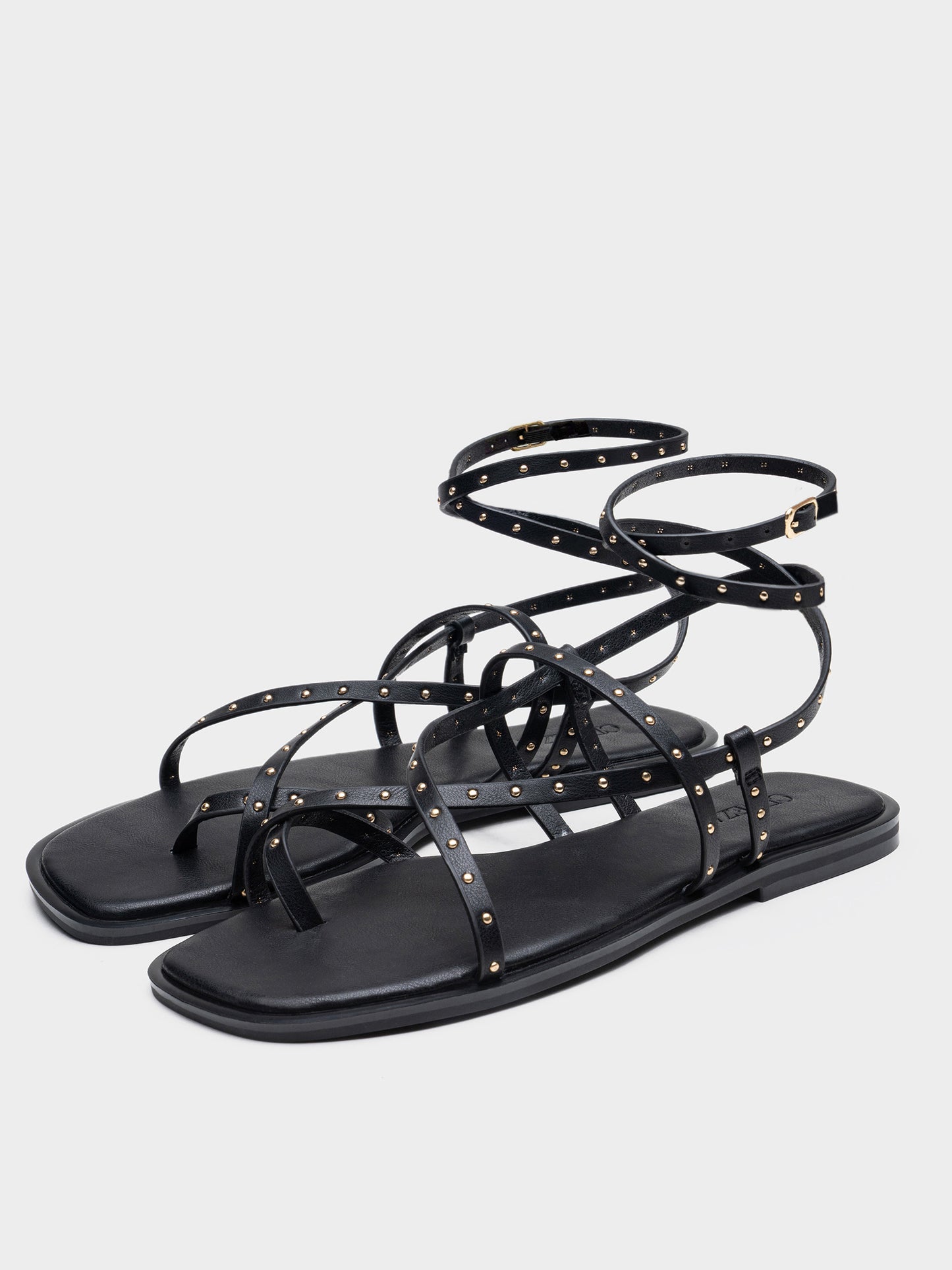 SANDALIA PLANA TACHUELAS ROMANA BLACK