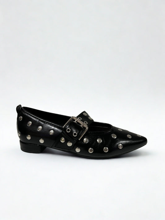 ZAPATO PLANO NURIA TACHUELAS BLACK