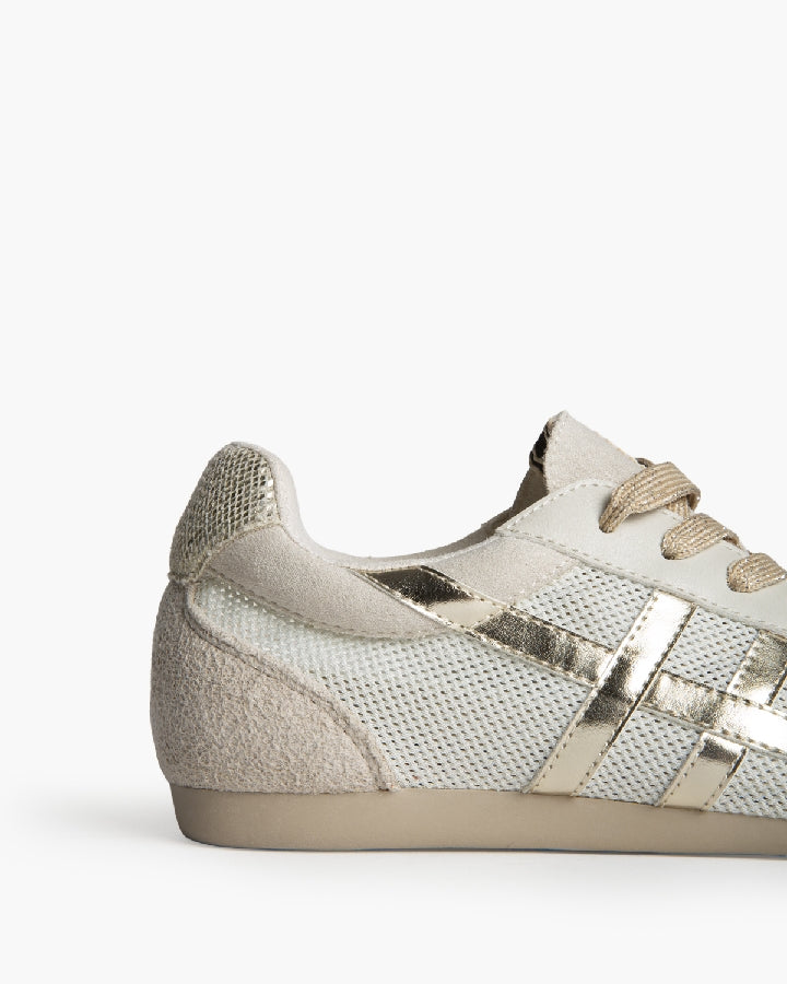 ZAPATILLAS RETRO CALADA PLATINO