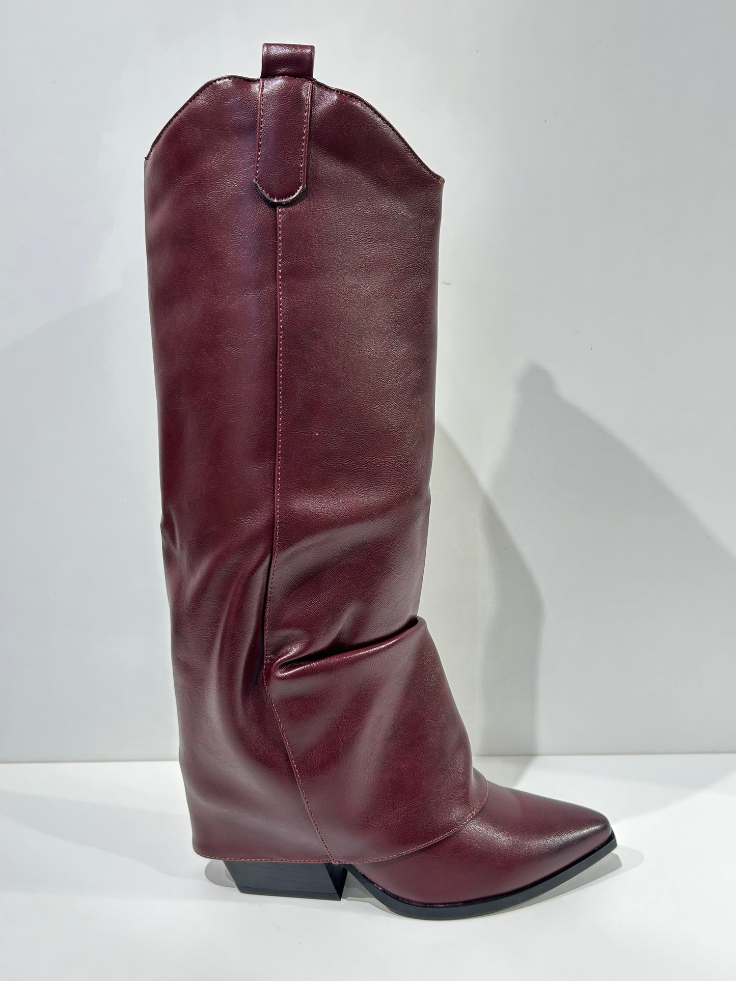 BOTA MERCEDES POLAINA COWBOY WINE RED