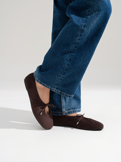 ZAPATO PLANO ESCOTE NUDO COFFEE ANTELINA
