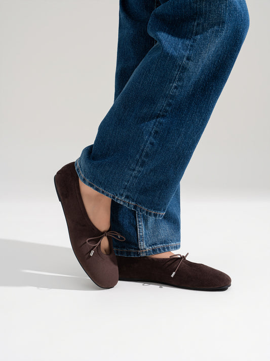 ZAPATO PLANO ESCOTE NUDO COFFEE ANTELINA