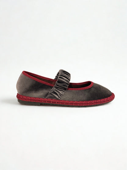 MERCEDITAS BEATRIZ GOMA GREY/WINE