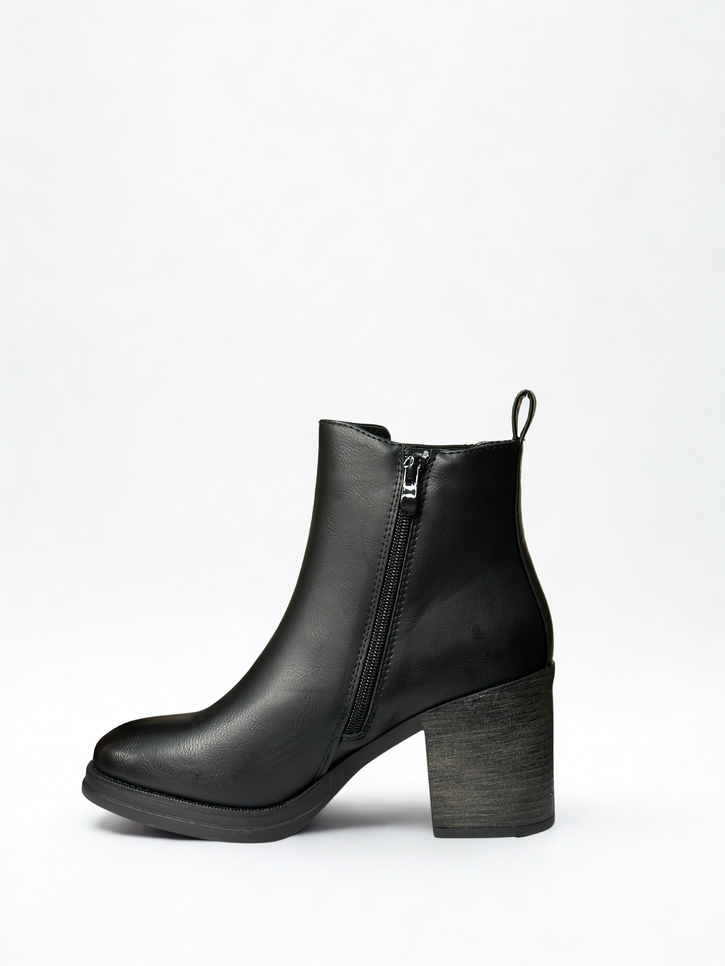 BOTIN FÁTIMA TACÓN NEGRO