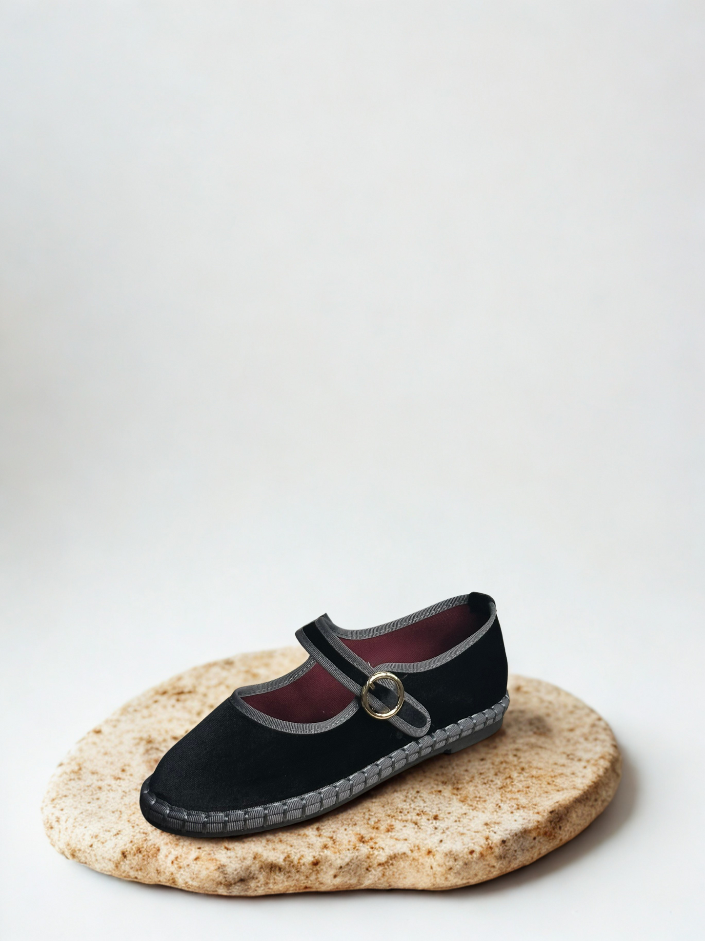 MERCEDITA SOFÍA BLACK/GREY