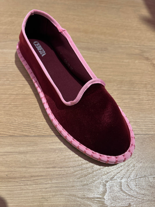 VENECIANA TERCIOPELO BURGUNDY