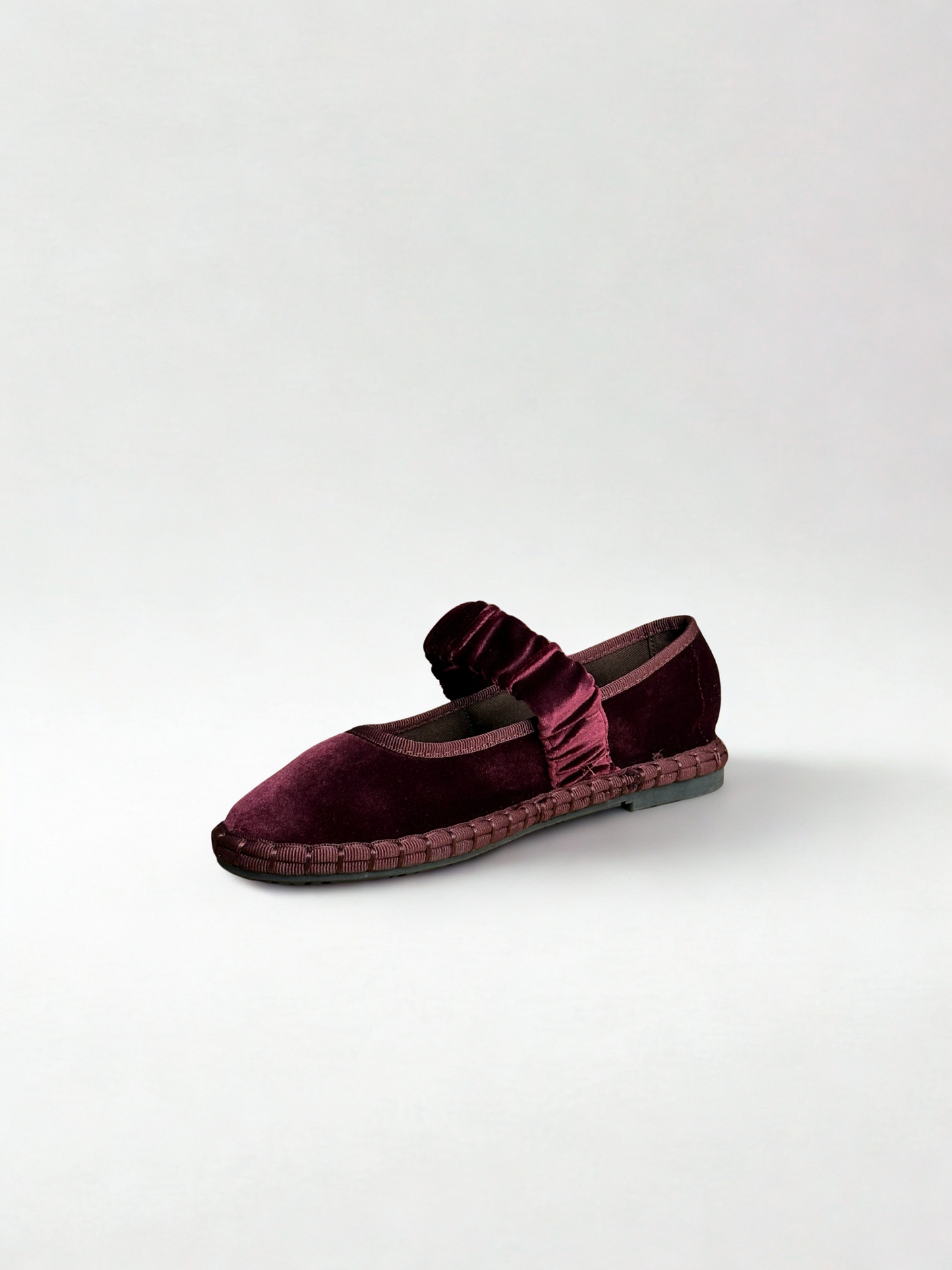 MERCEDITAS BEATRIZ CINTURÓN GOMA WINE