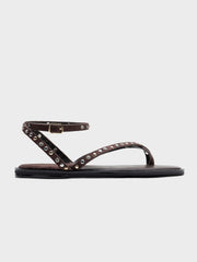 SANDALIA PLANA TACHUELAS BROWN