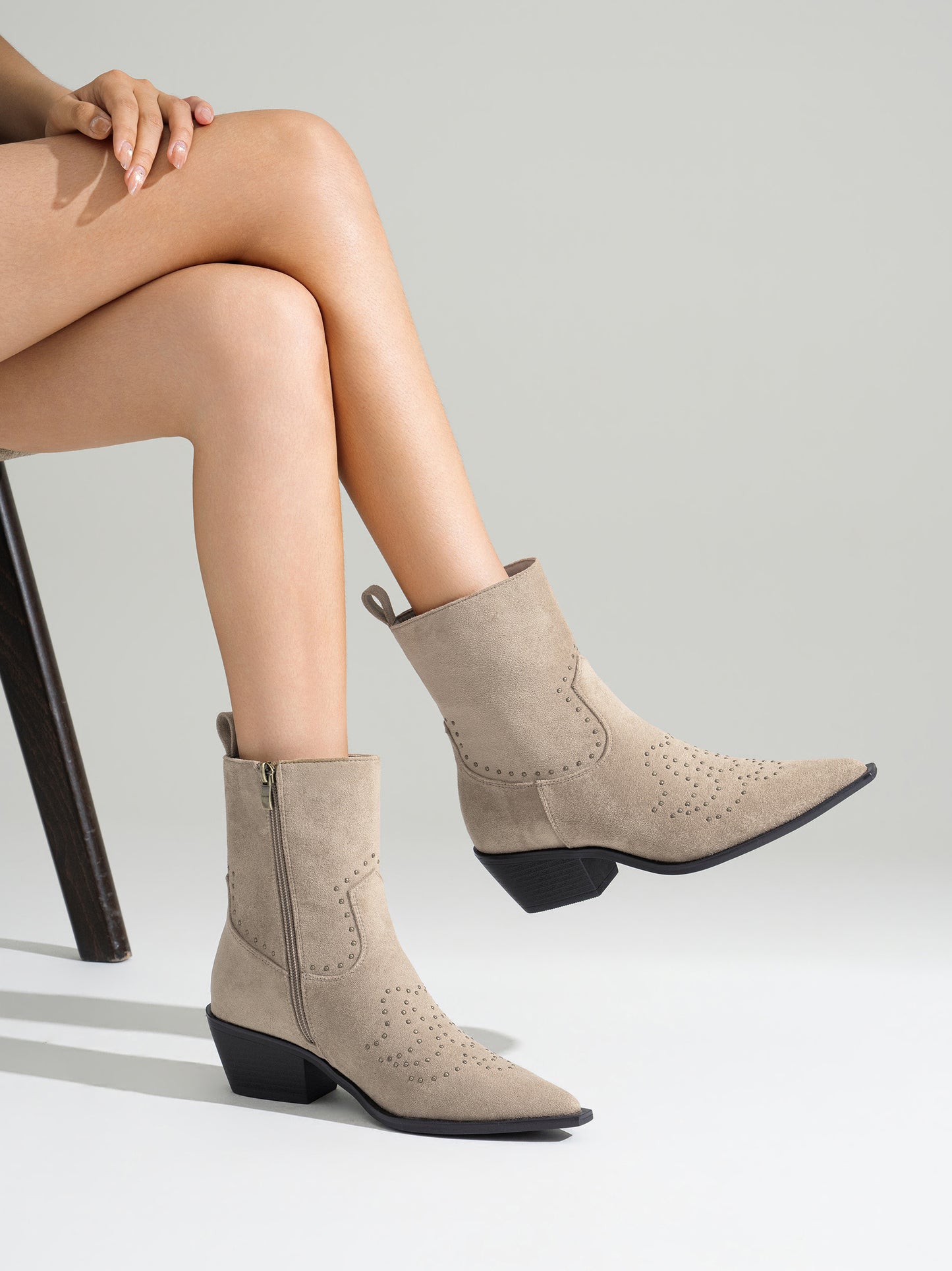 BOTÍN TACHUELAS BRISTOL KHAKI