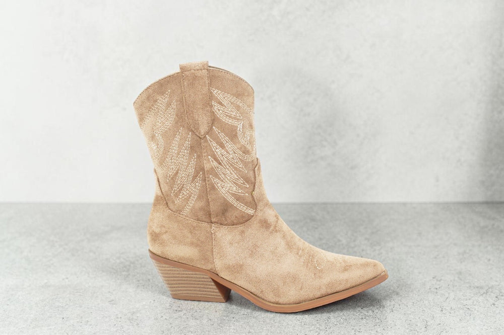 BOTÍN COWBOY TACÓN MEDIO TAUPE