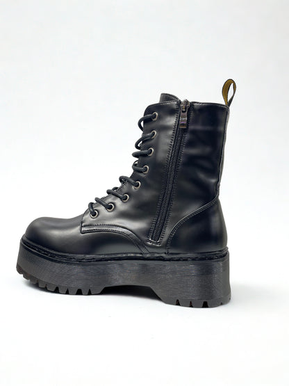 BOTÍN MILITAR CORDONES DOBLE SUELA