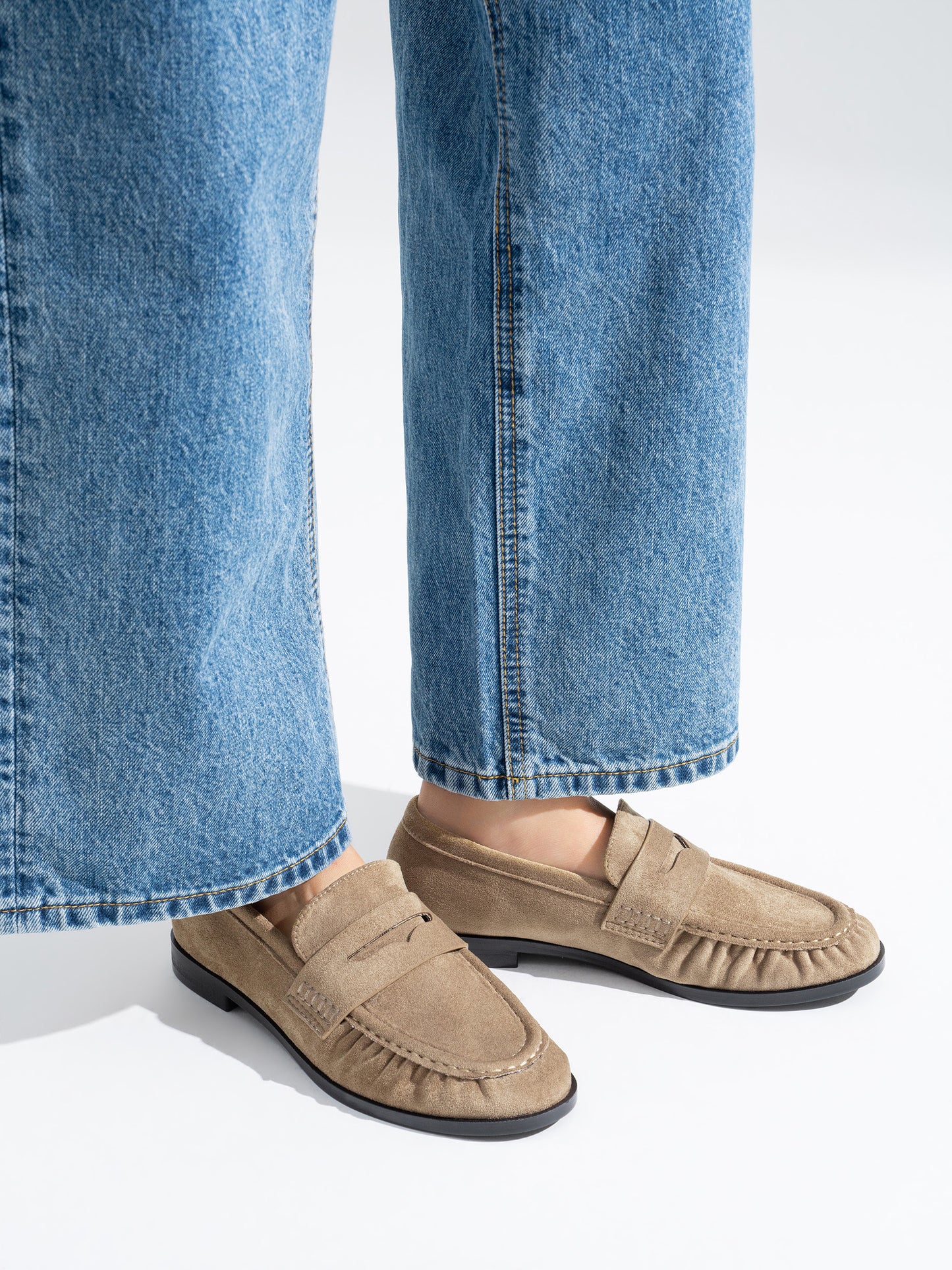 MOCASIN ARRUGADO ANTELINA KHAKI