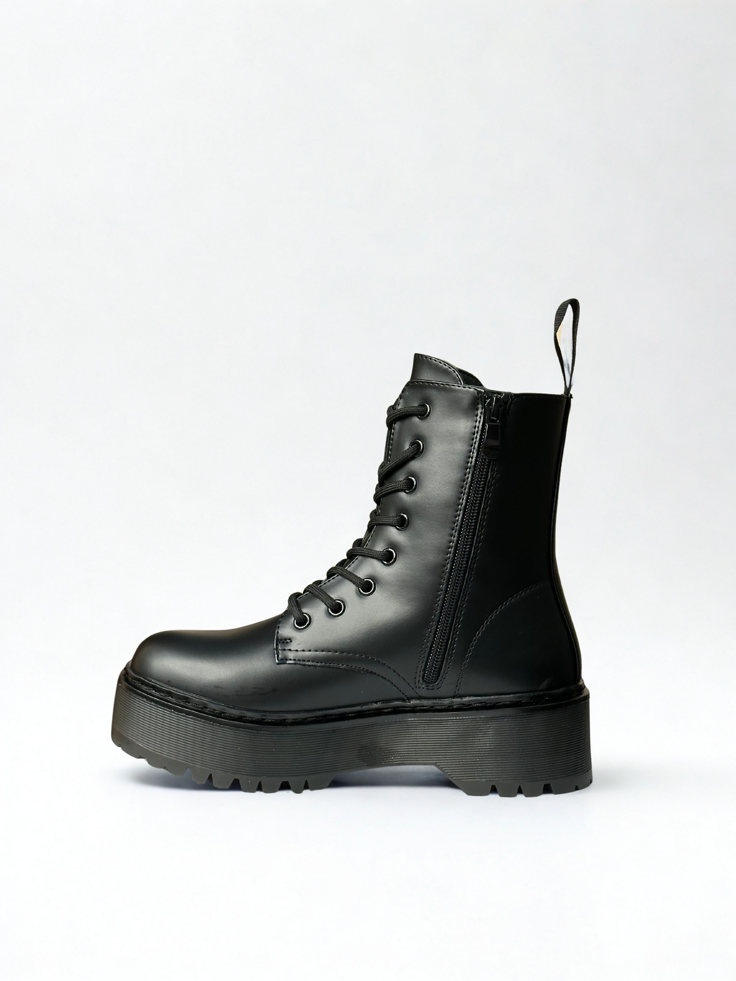 BOTÍN MILITAR LOURDES NEGRO