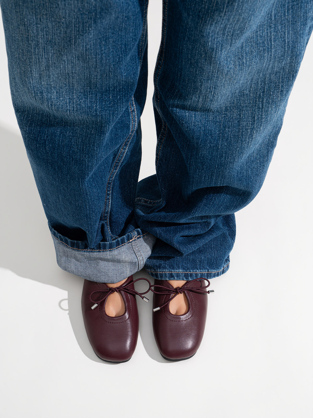 ZAPATO PLANO ESCOTE NUDO WINE