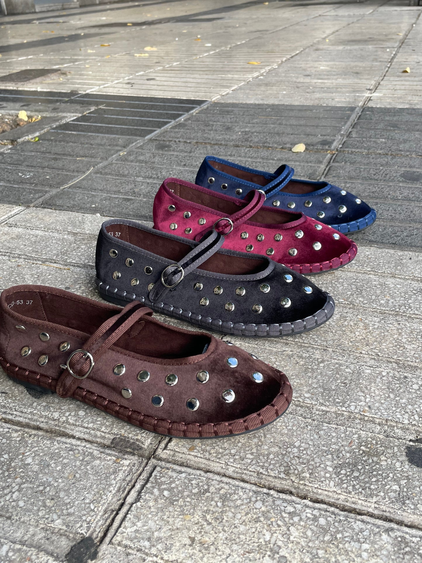 MERCEDITAS NAYLA TACHUELAS WINE