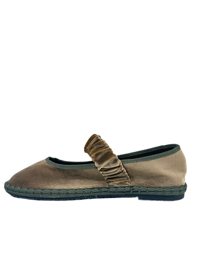 MERCEDITAS BEATRIZ GOMA MOCHA/MOUSSE