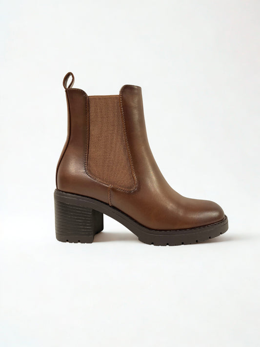 BOTÍN CHELSEA TACÓN BROWN