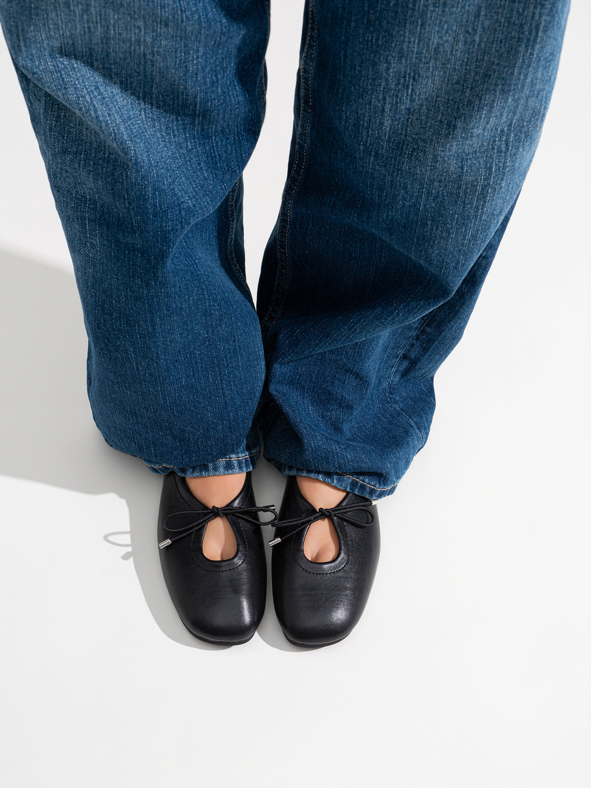 ZAPATO PLANO ESCOTE NUDO BLACK