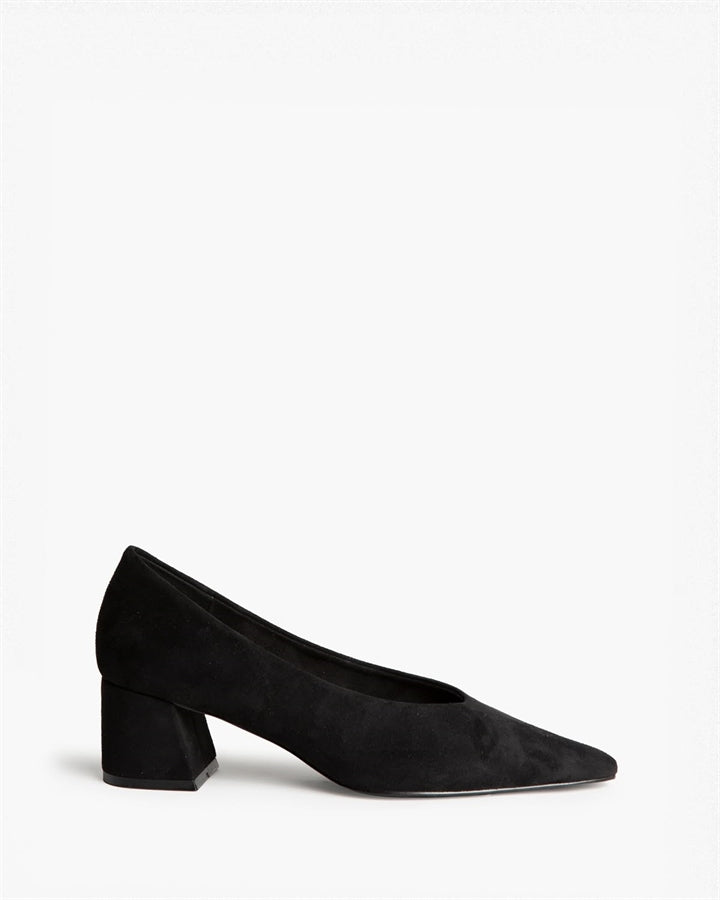 ZAPATO SALON TACON CUADRADO NEGRO