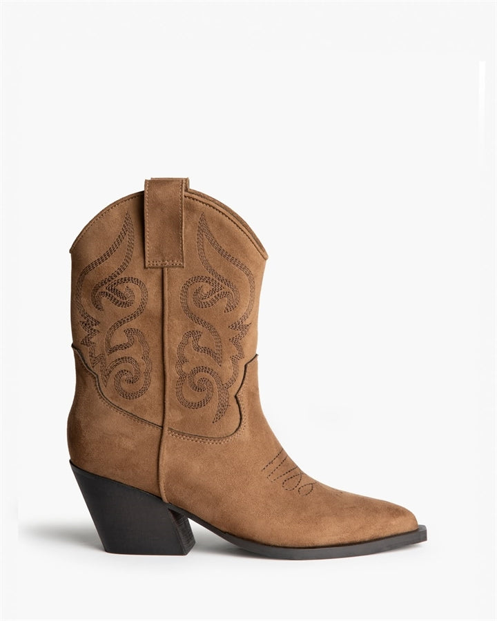 BOTIN COWBOY BORDADO NASH CAMEL