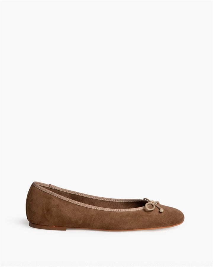 BAILARINA ANTELINA LAZO LINEA CAMEL