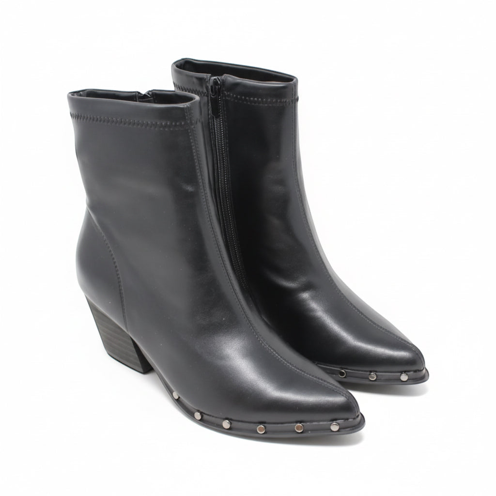 BOTÍN TACON TACHAS NEGRO