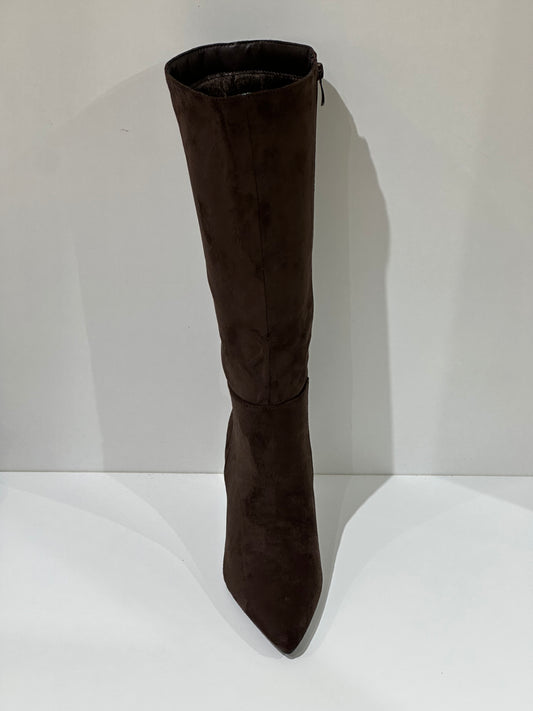 BOTA DIANA TACÓN KITTEN BROWN