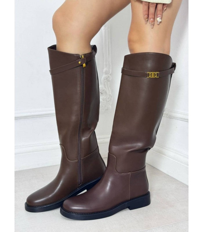 BOTA RENATA ALTA SUELA PLANA MARRÓN