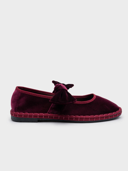 MERCEDITAS CLOE LAZO WINE