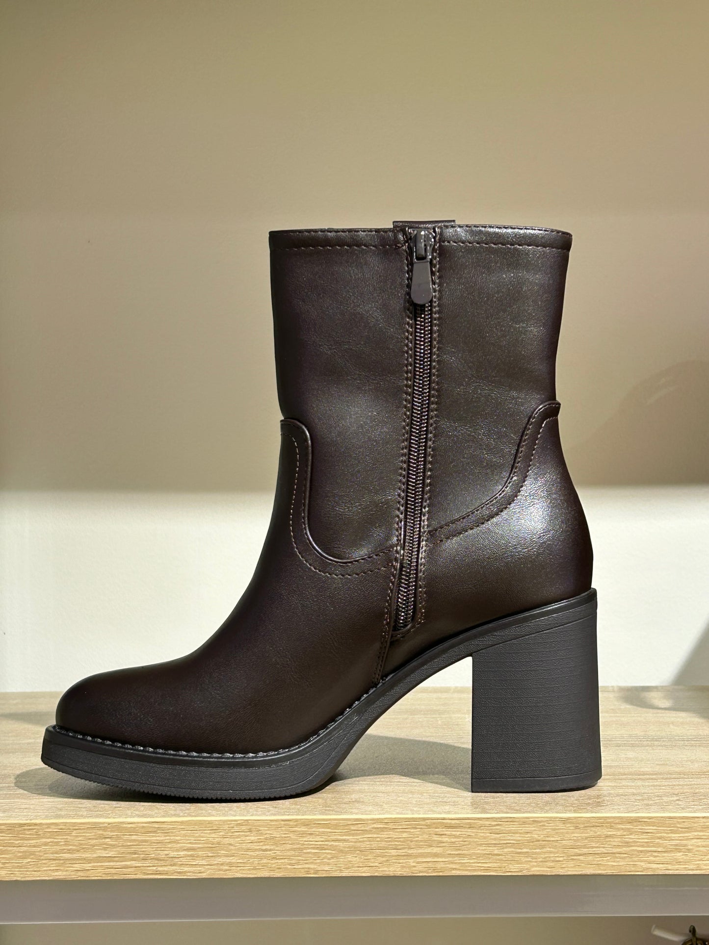 BOTÍN ANTONIA MARRÓN