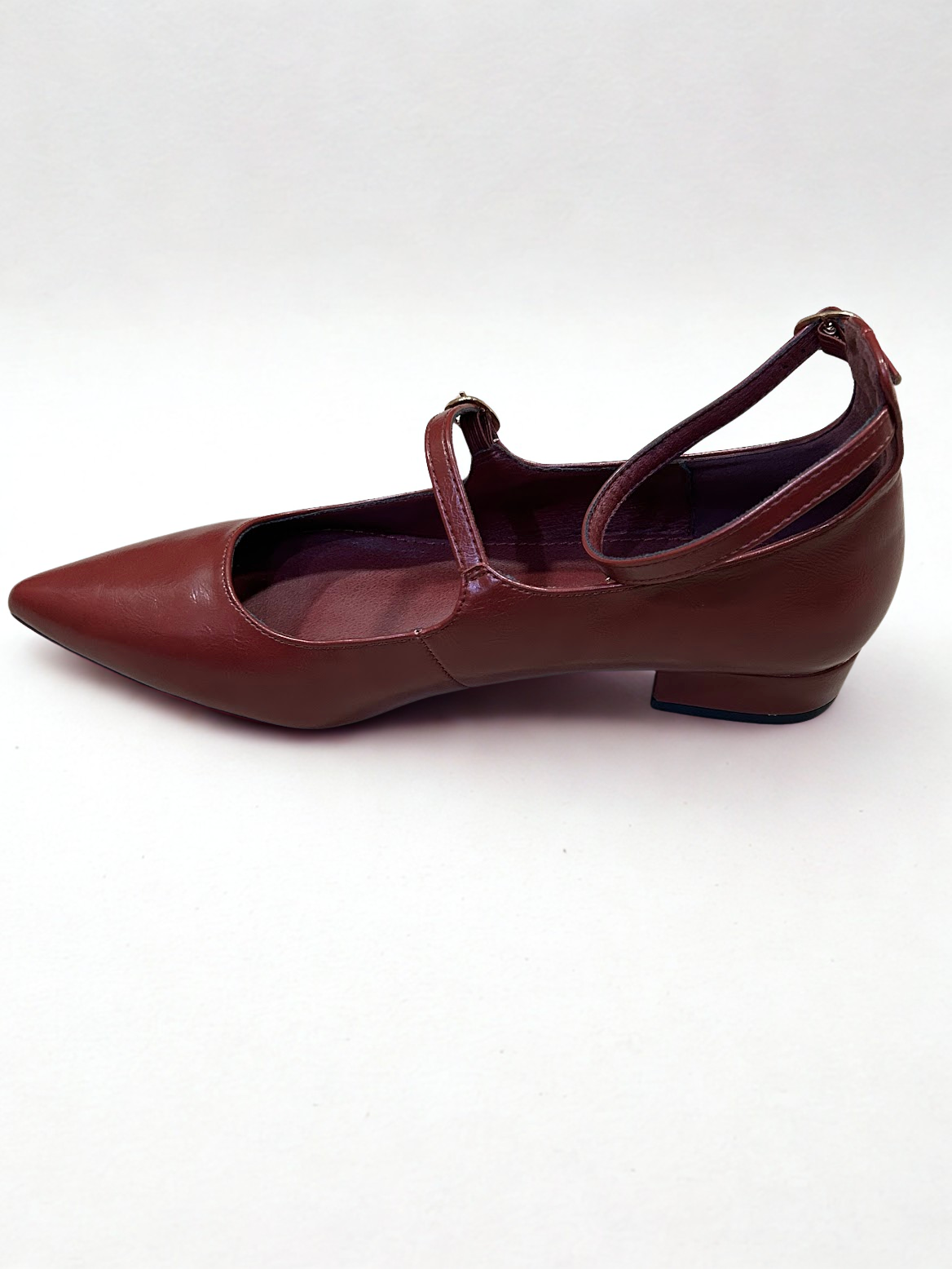 ZAPATO MARY JANE PUNTA GRANATE