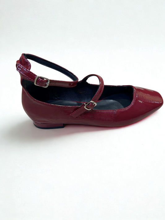 ZAPATO MARY JANE PUNTA REDONDA GRANATE