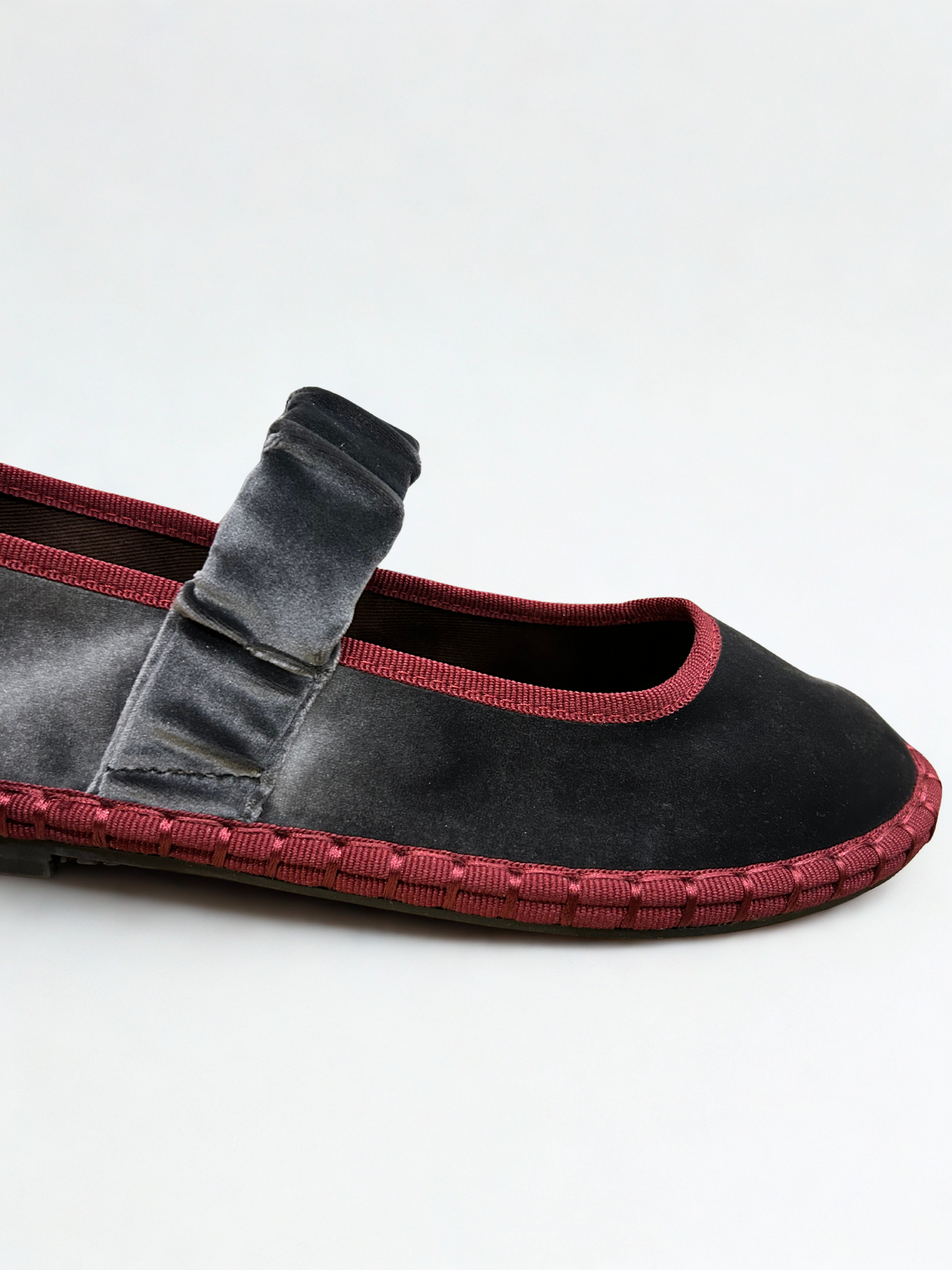 MERCEDITAS BEATRIZ CINTURÓN GOMA GREY