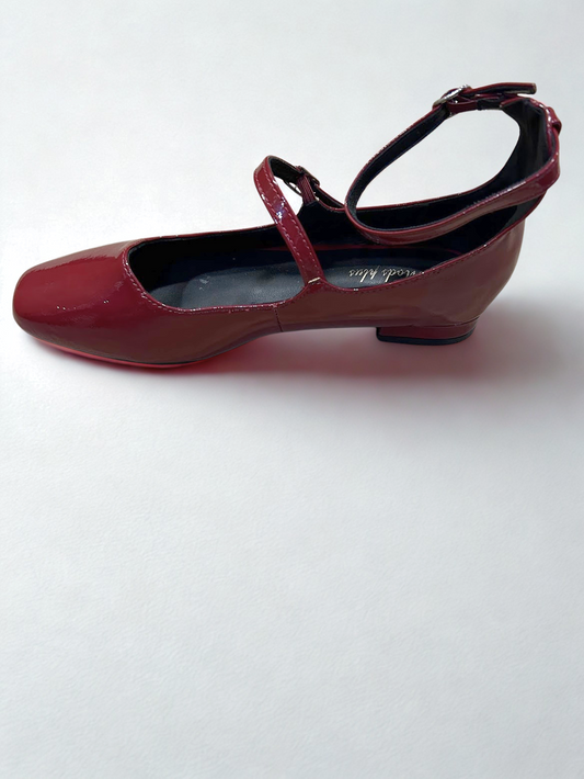 ZAPATO MARY JANE PUNTA REDONDA GRANATE