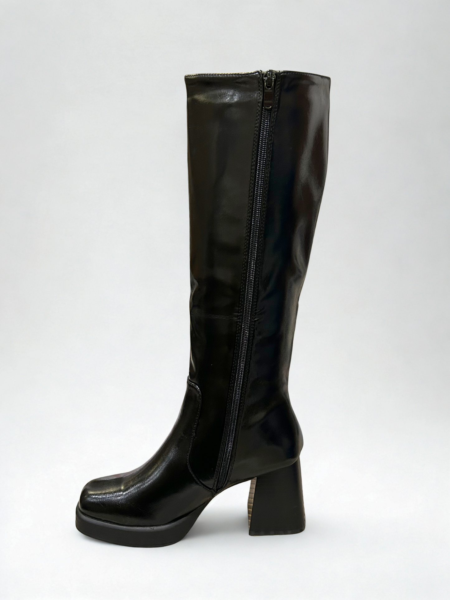 BOTA ALTA LUCIA TACÓN BLACK