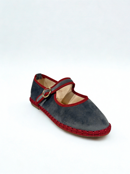 MERCEDITAS SOFÍA GREY/WINE