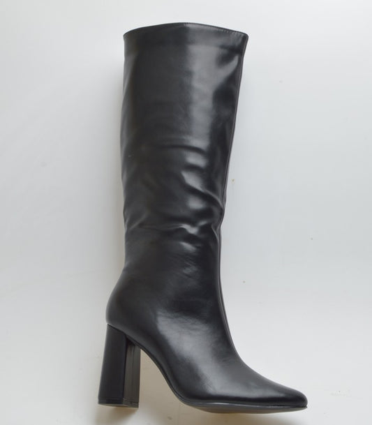 BOTA CARMEN ALTA TACÓN NEGRO